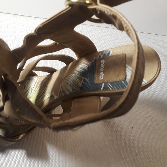Dolce Vita Gladiator Tan Heels 8 - Picture 6 of 7